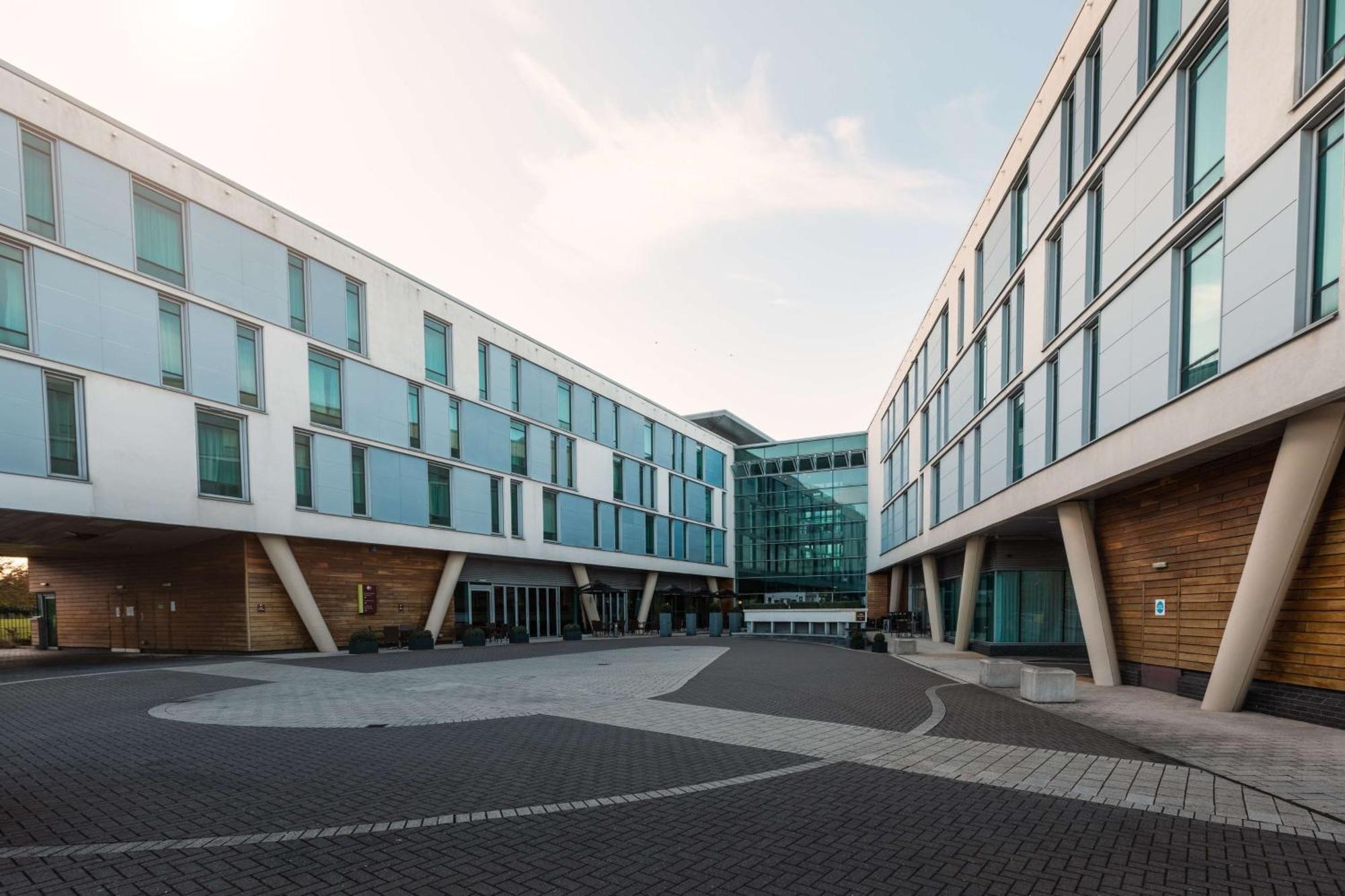 Doubletree By Hilton Hotel Newcastle International Airport Exteriör bild